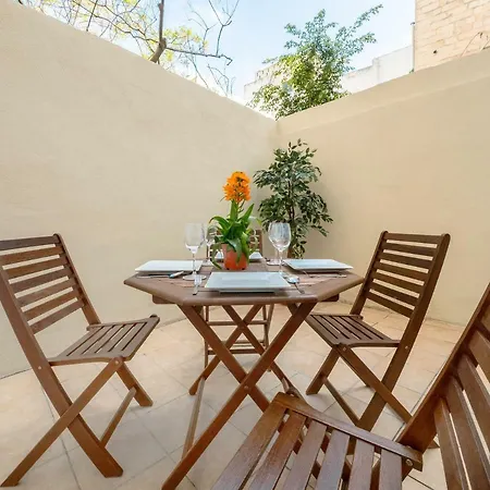 Quiet & Modern Maisonette *