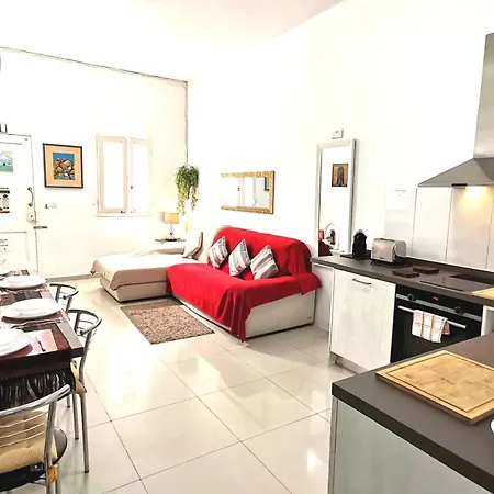 Quiet & Modern Maisonette 斯利马