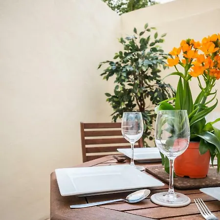 شقة Quiet & Modern Maisonette