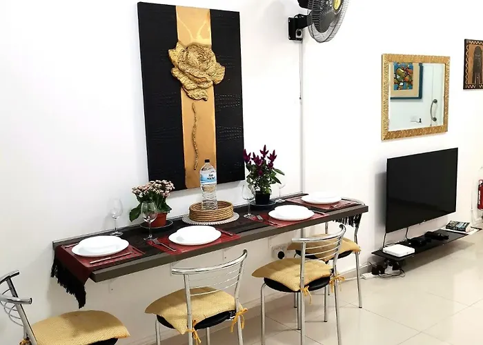 Quiet & Modern Maisonette 아파트 *