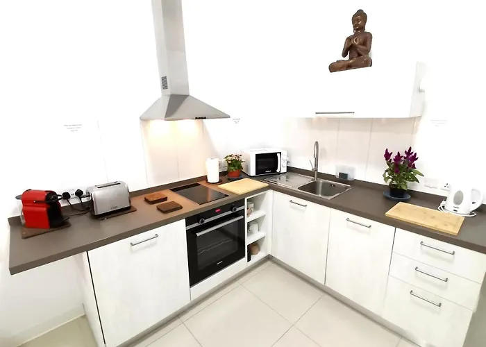 Apartment Quiet & Modern Maisonette *