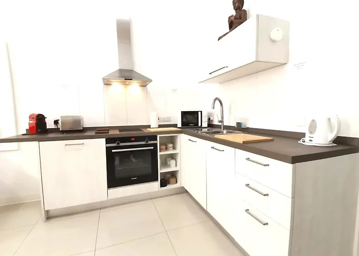 Quiet & Modern Maisonette * Sliema